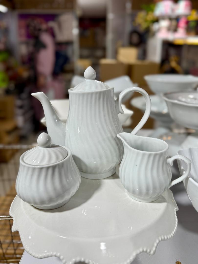 ست قوری و شکر ریز و قنددان